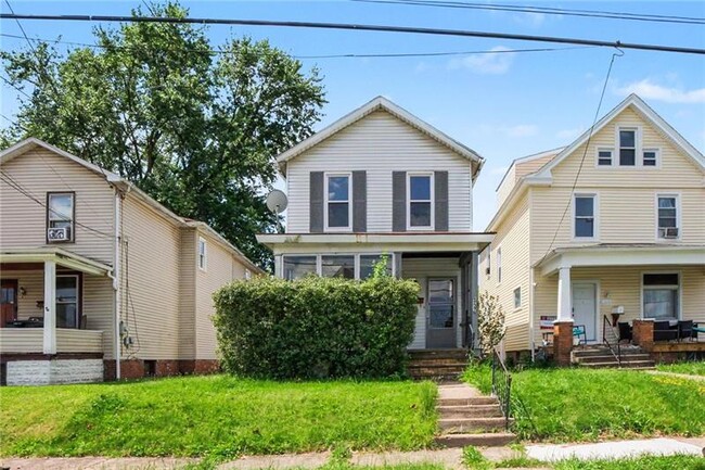 property at 4727 5th Ave