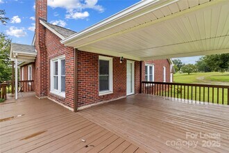 107 Perry Rd in Troutman, NC - Building Photo - Building Photo