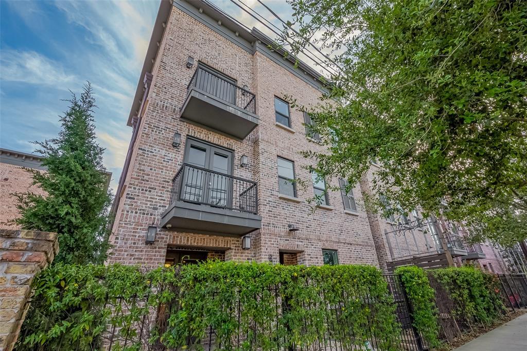 2821 Hicks St in Houston, TX - Building Photo