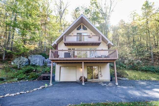 115 Green Pond Rd in New Milford, CT - Building Photo - Building Photo