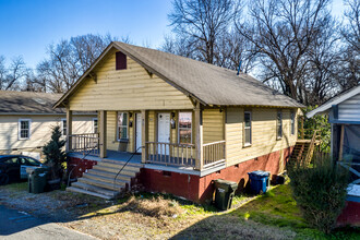 910 Gilbert St in Durham, NC - Building Photo - Building Photo