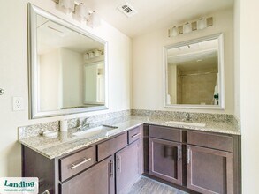 4115 Louetta Rd in Spring, TX - Foto de edificio - Building Photo