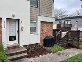 940 Gale Ln in Nashville, TN - Building Photo