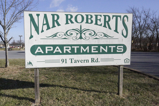 NAR Roberts Apartments in Martinsburg, WV - Building Photo - Building Photo