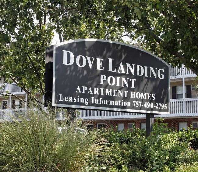 Dove Landing Apartments in Norfolk, VA - Building Photo - Building Photo