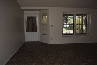 9401 Coulter Ct in Bakersfield, CA - Building Photo - Building Photo