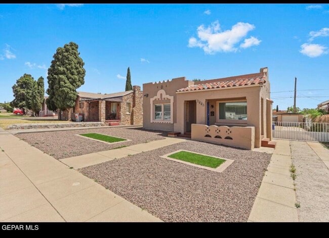 4116 Chester Ave in El Paso, TX - Building Photo - Building Photo