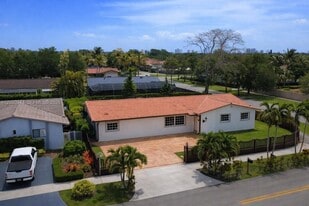 6331 SW 94th Ave in Miami, FL - Building Photo