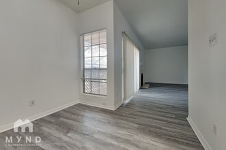 6500 Harbor Town Dr, Unit 909 in Houston, TX - Building Photo - Building Photo