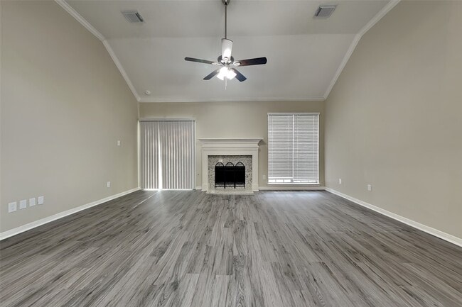 property at 5322 Willow Knoll Ct