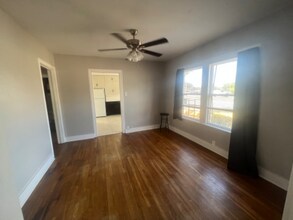 142 Avant Ave in San Antonio, TX - Building Photo - Building Photo