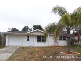 7735 Rottingham Rd in Port Richey, FL - Building Photo