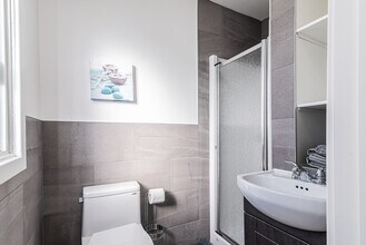 1424 Rue Saint-Timothée in Montréal, QC - Building Photo - Building Photo