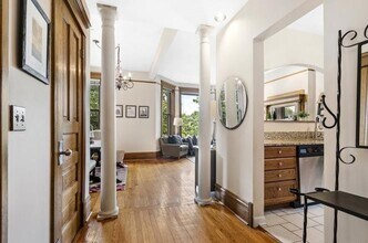 4011 N Kenmore Ave, Unit 301 in Chicago, IL - Building Photo - Building Photo