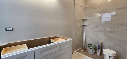 2552 S Central Park Ave, Unit 2R in Chicago, IL - Building Photo - Building Photo