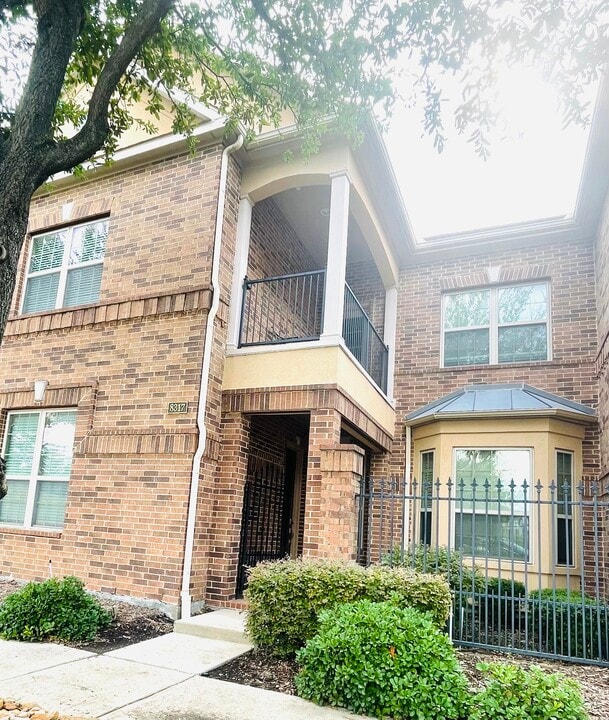 8317 Moore St in Frisco, TX - Building Photo