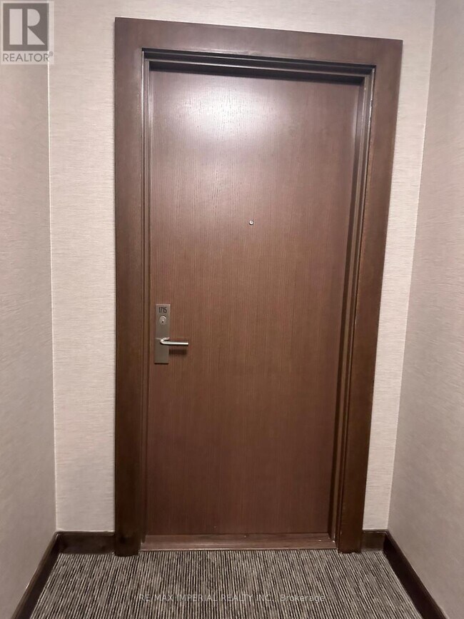 property at 386 Yonge St