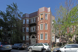 5201 S Blackstone Ave in Chicago, IL - Building Photo - Building Photo