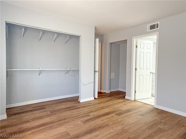 10101 Sandy Hollow Ln