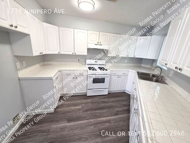 1739 Junipero Ave in Long Beach, CA - Building Photo - Building Photo
