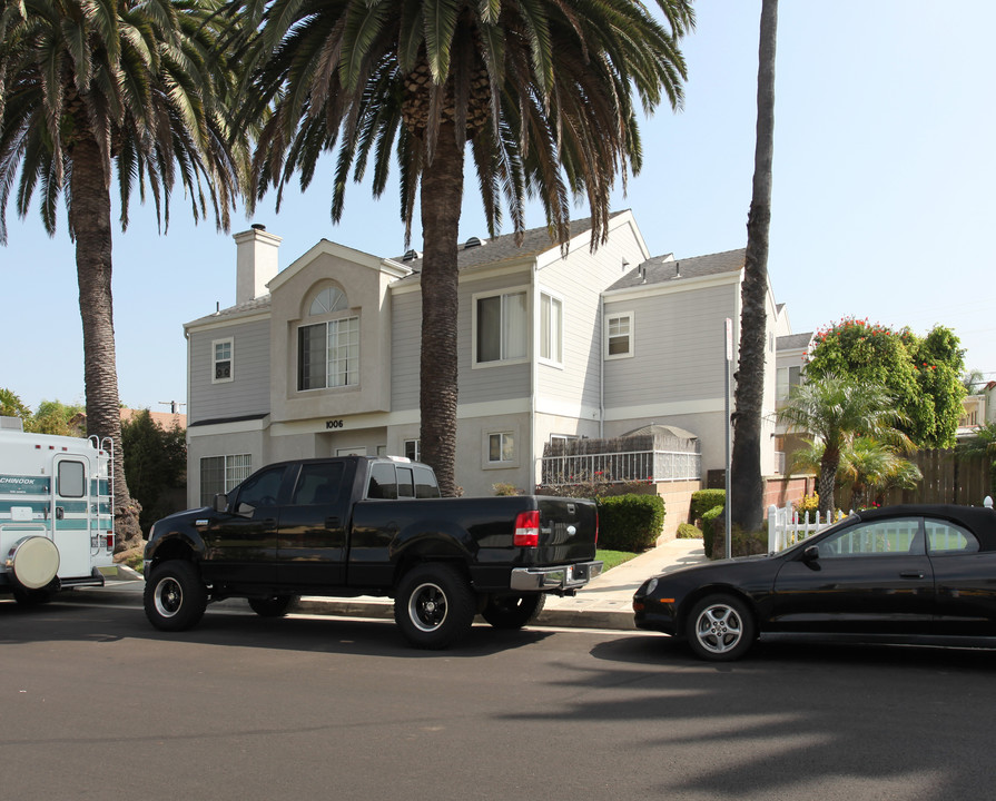 1006 Florida St in Huntington Beach, CA - Building Photo