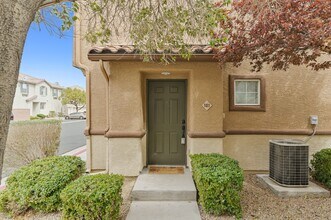 7322 Fools Gold St in Las Vegas, NV - Building Photo - Building Photo
