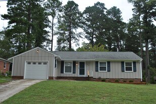 633 Duke Dr in Raleigh, NC - Building Photo