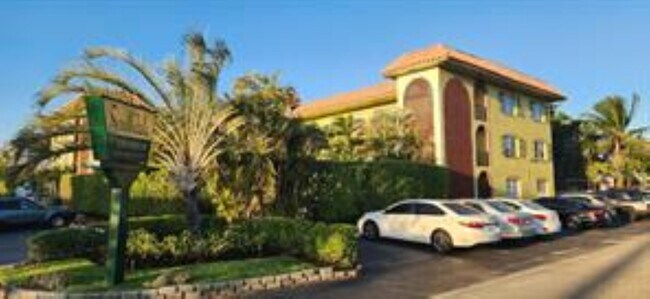 1100 NE 9th Ave, Unit 203 in Fort Lauderdale, FL - Building Photo - Building Photo