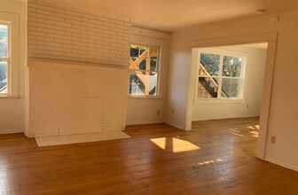 5245 NE Rodney Ave in Portland, OR - Building Photo - Building Photo