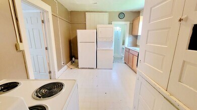 719 Naomi St in Morgantown, WV - Foto de edificio - Building Photo