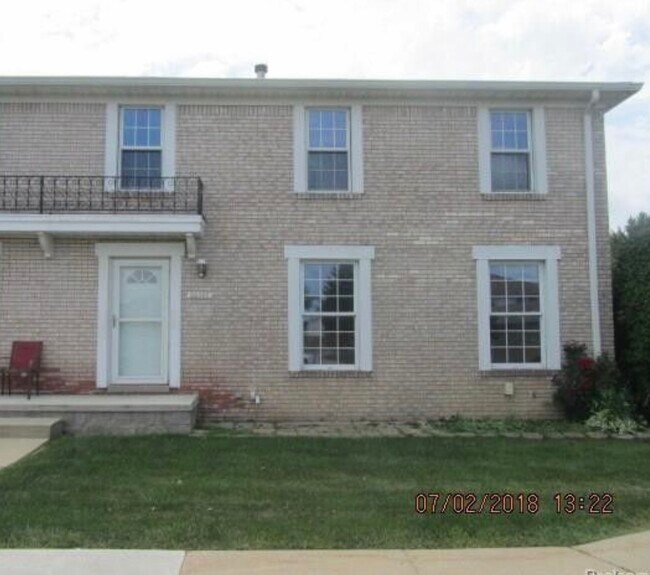 28390 Brookfield Ct Rentals in Trenton, MI