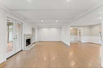 6158 Burgoyne Rd in Houston, TX - Building Photo - Building Photo