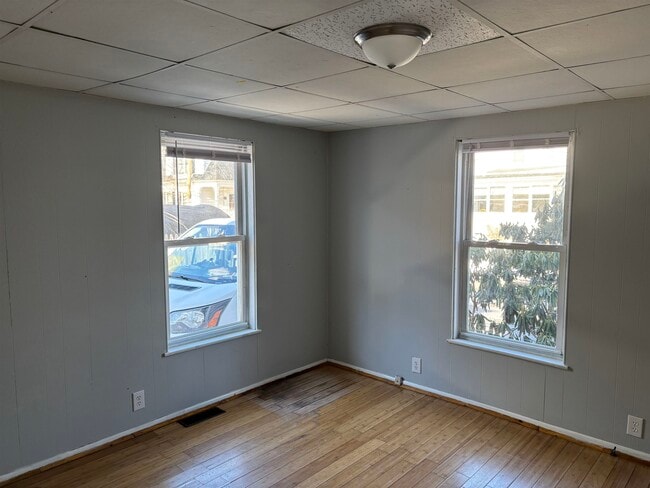 42 Spruce St in Sanford, ME - Building Photo - Building Photo