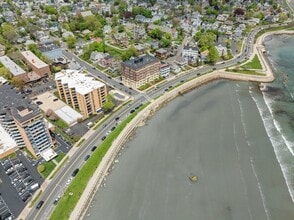 285 Lynn Shore Dr in Lynn, MA - Building Photo - Building Photo
