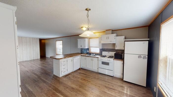 124 Delta Ave in Bismarck, ND - Building Photo