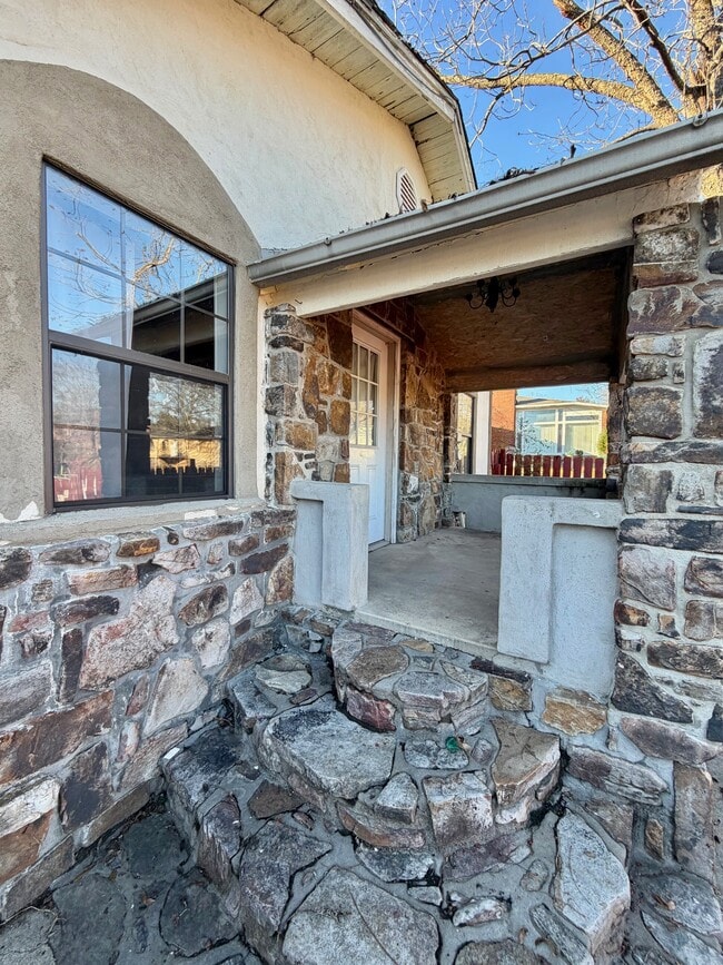 104 Selma St in Hot Springs, AR - Building Photo - Building Photo