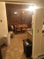 618 Columbus Ave, Unit 3 Apartamentos