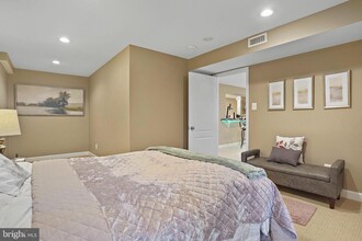 1332 Red Hawk Cir in Reston, VA - Building Photo - Building Photo