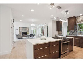 209 Westwood Dr N in Minneapolis, MN - Building Photo - Building Photo