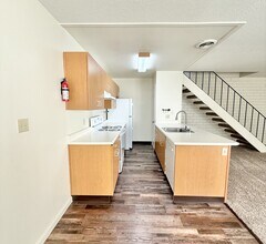 2120 Chrysler Dr in Modesto, CA - Building Photo - Building Photo