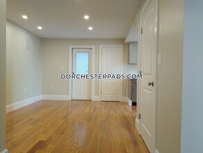 127 Shirley St-Unit -3 in Boston, MA - Building Photo - Building Photo