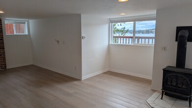 2787 Lake Whatcom Blvd in Bellingham, WA - Building Photo - Building Photo