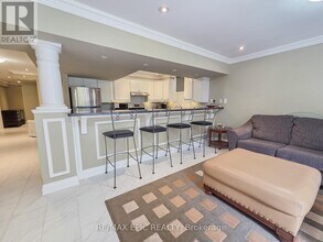 55B Bethune Blvd in Toronto, ON - Building Photo - Building Photo