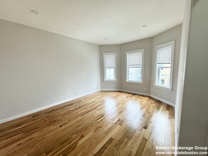 6 Cawfield St, Unit 1 in Boston, MA - Building Photo - Building Photo