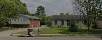 1766 Russell Cave Rd in Lexington, KY - Building Photo
