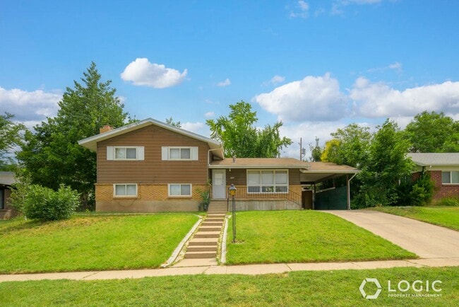 property at 4286 900 E St
