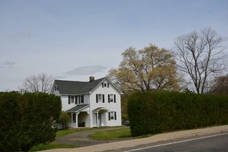 99 Bayview Ave in Cornwall On Hudson, NY - Building Photo - Building Photo