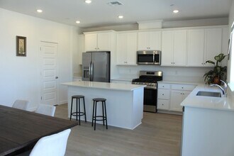 12663 Snowy Owl Way in Rancho Cordova, CA - Building Photo - Building Photo