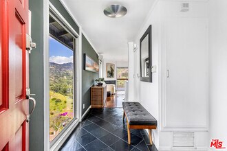 2843 Lambert Dr in Los Angeles, CA - Building Photo - Building Photo