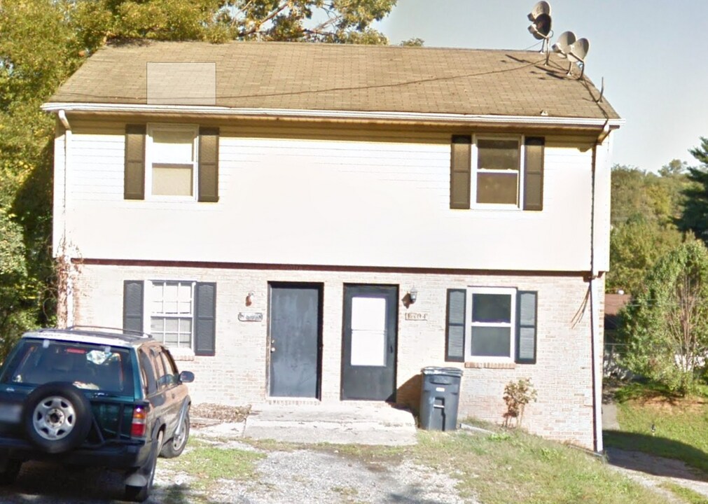 1604 keswick Ave NE, Unit 1614 Keswick Ave in Roanoke, VA - Building Photo